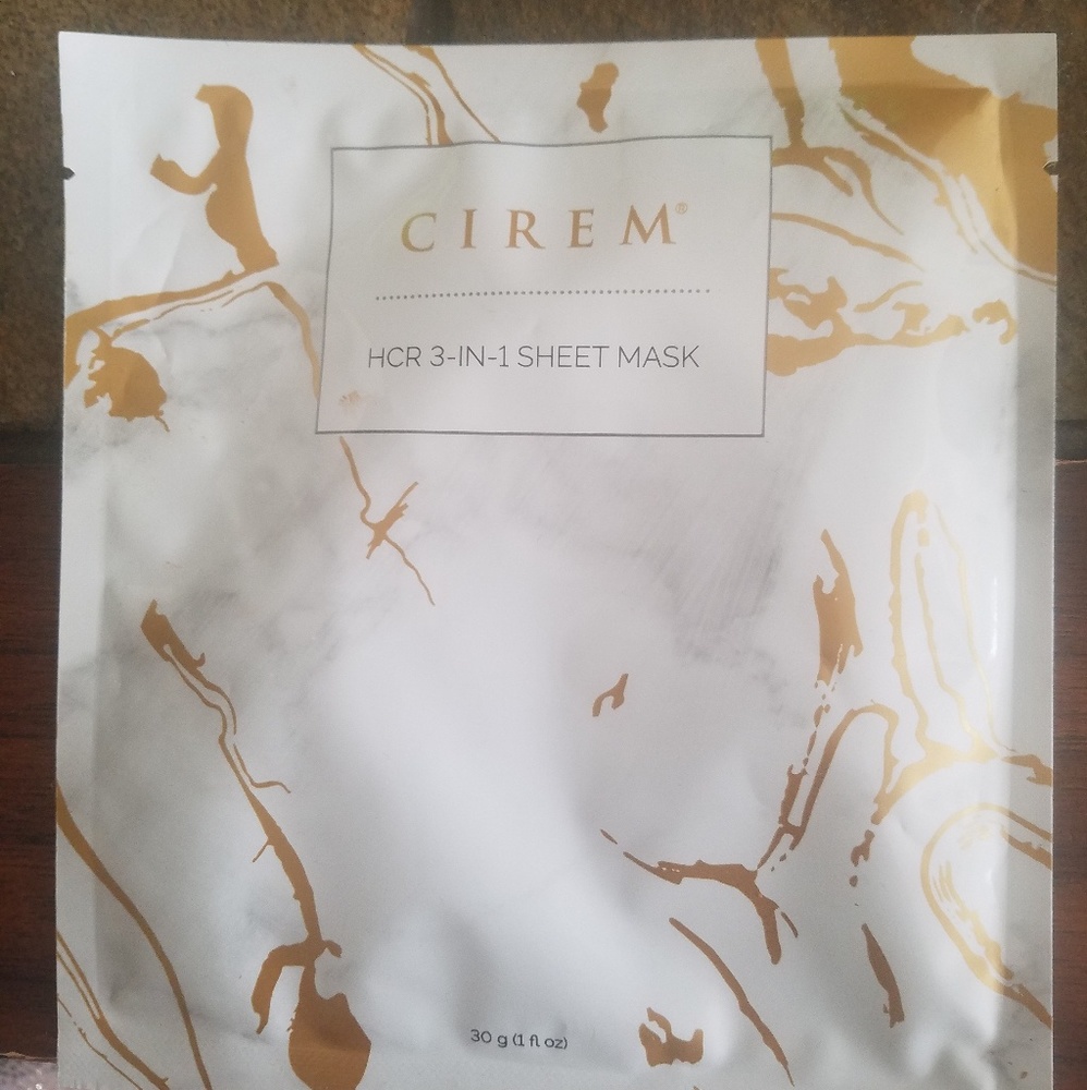 This is for 2 Cirm HCR 3-1 Sheet Mask